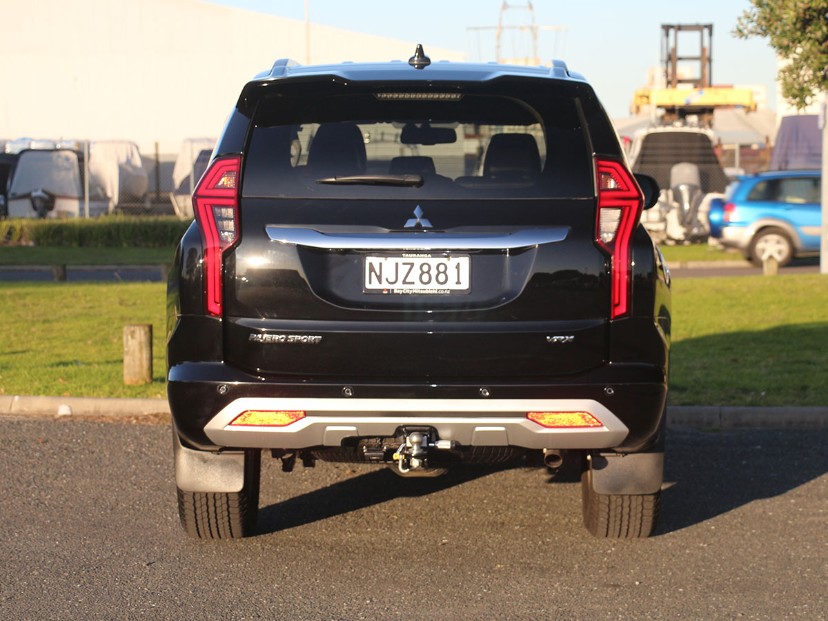 2021 Mitsubishi Pajero Sport VRX 2.4L Diesel 4WD 7 Seater