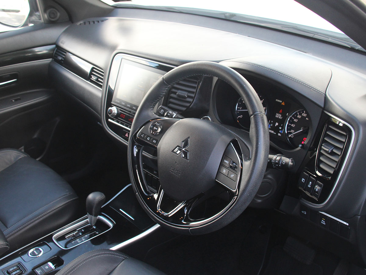 2020 Mitsubishi Outlander SPORT 2.4L Petrol 4WD 7 Seater