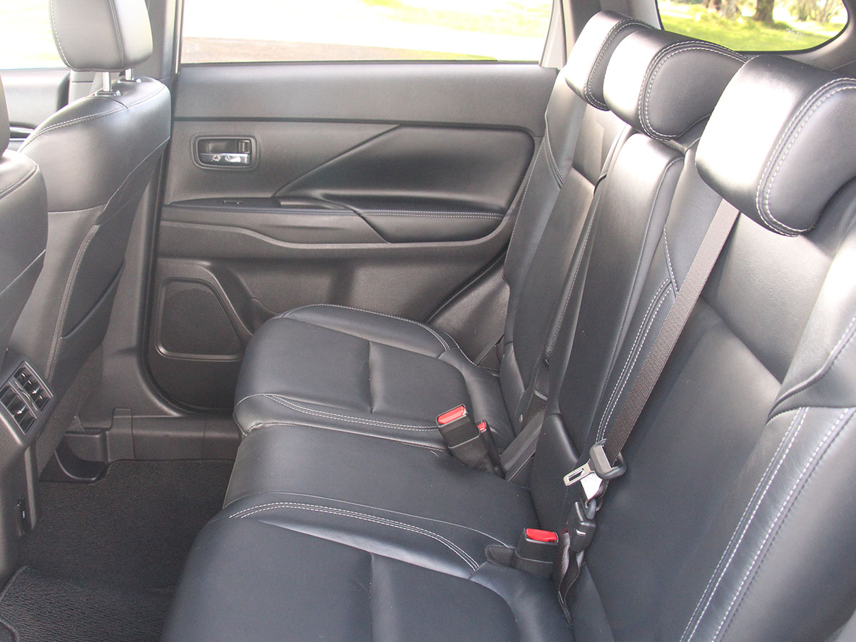 2020 Mitsubishi Outlander SPORT 2.4L Petrol 4WD 7 Seater