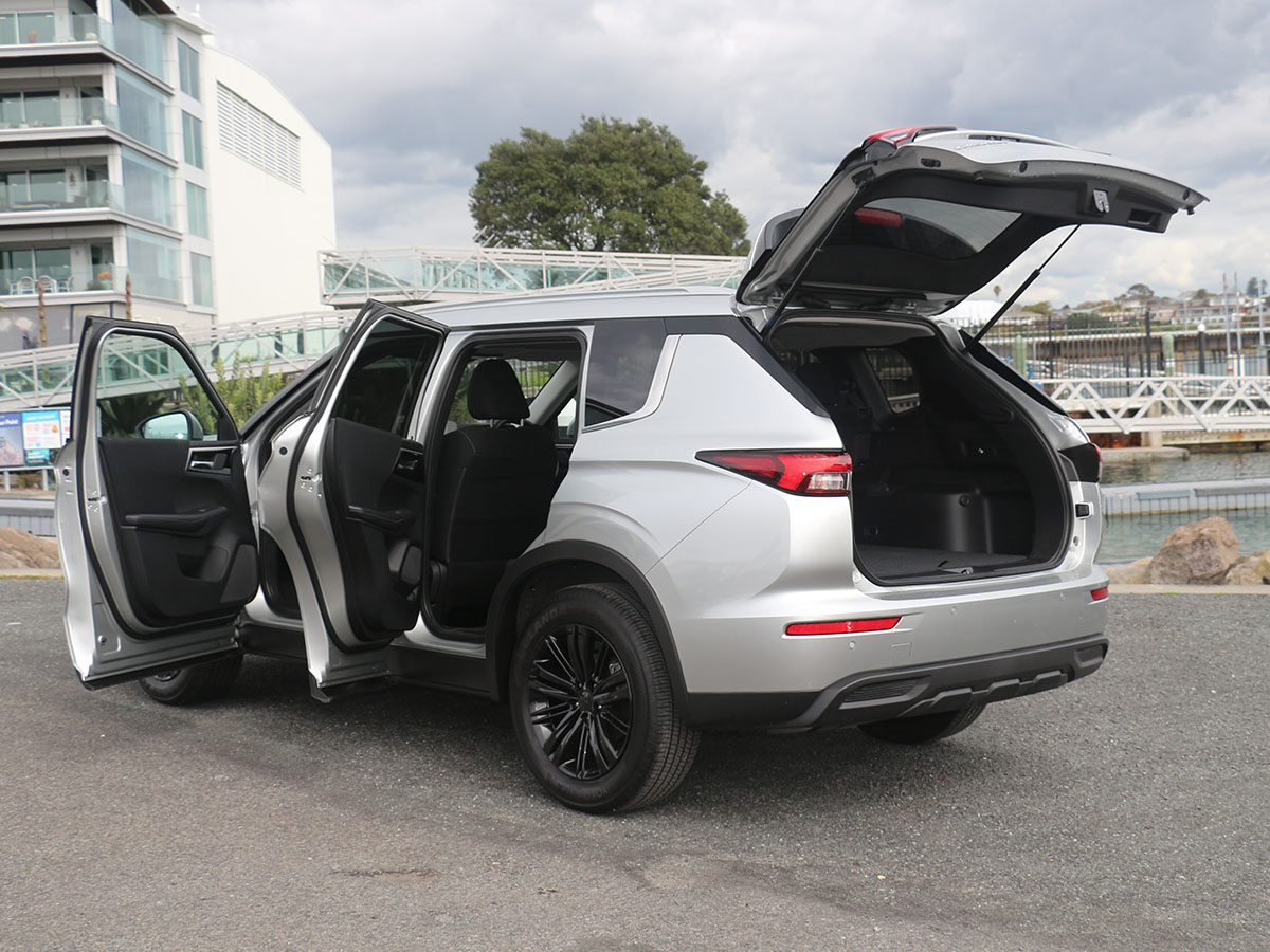 2022 Mitsubishi Outlander LS 4WD 2.5L Petrol Auto