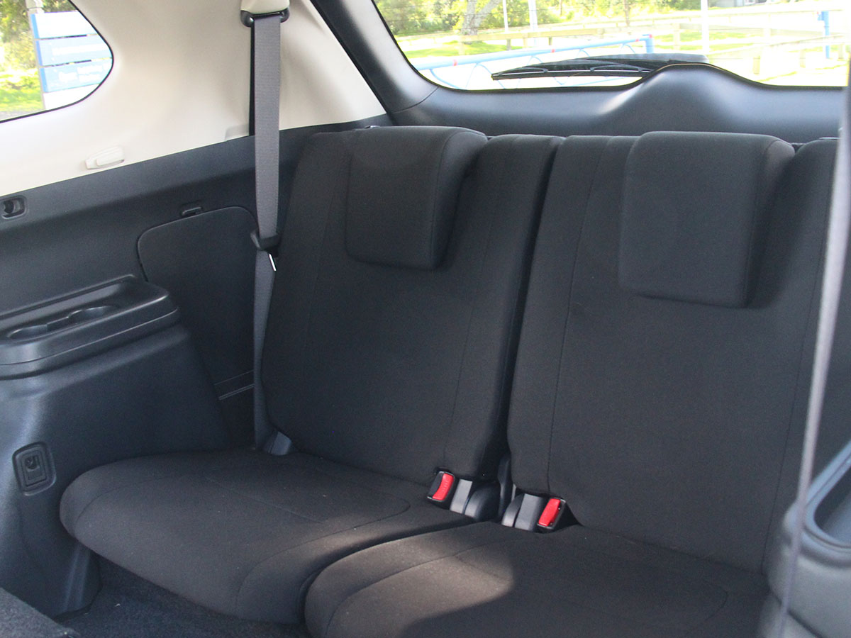 2022 Mitsubishi Outlander LS 2WD 2.4L Petrol 7 Seater