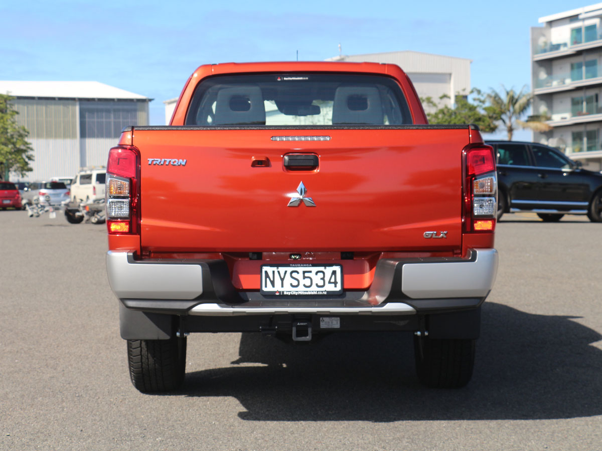 2022 Mitsubishi Triton Club Cab GLX 4WD 2.4L Diesel Turbo