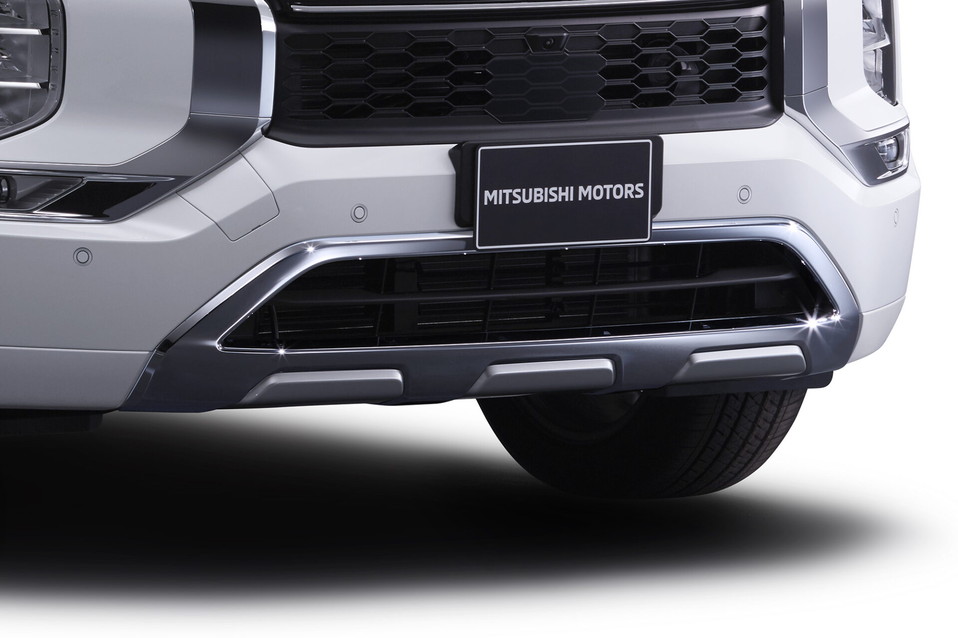 Front Skid Garnish Chrome Bay City Mitsubishi