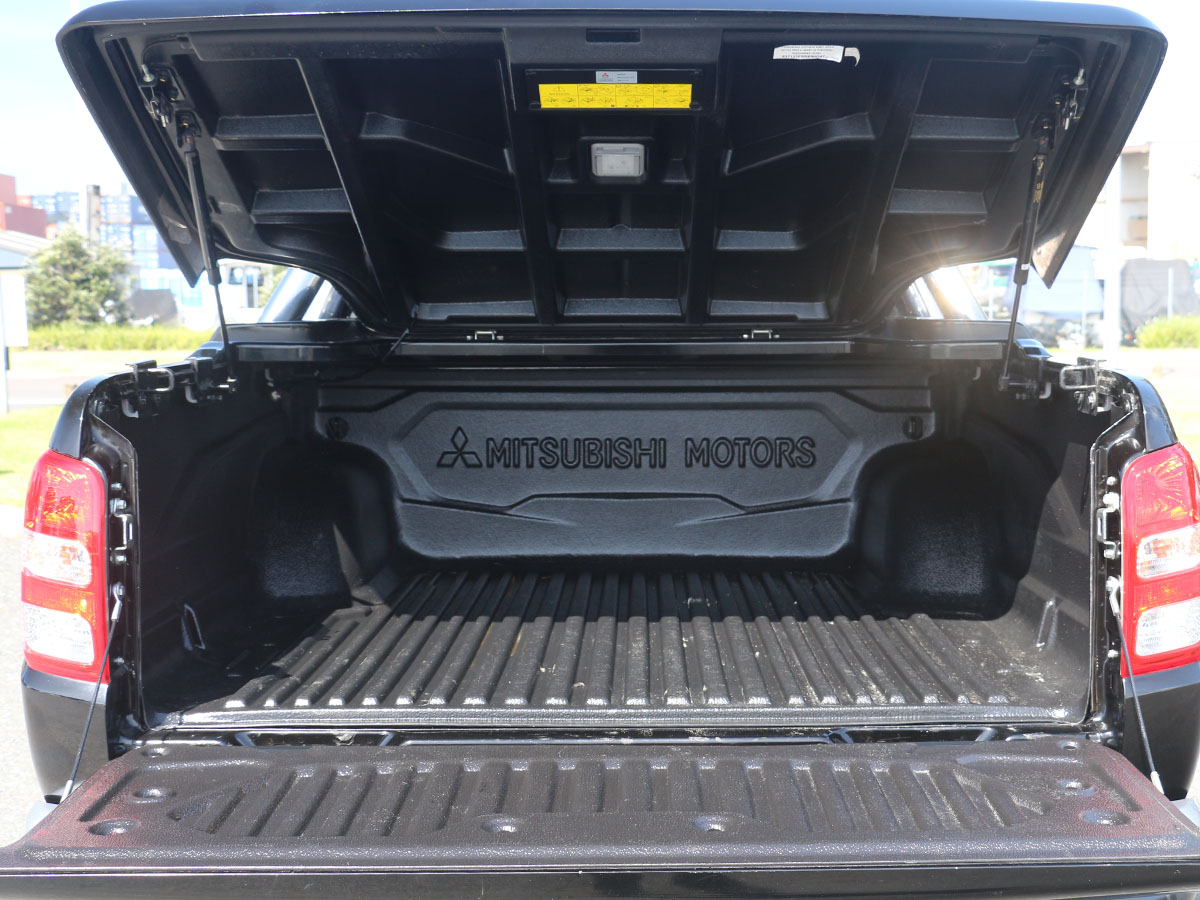 2017 Mitsubishi Triton VRX 2.4L Diesel Auto
