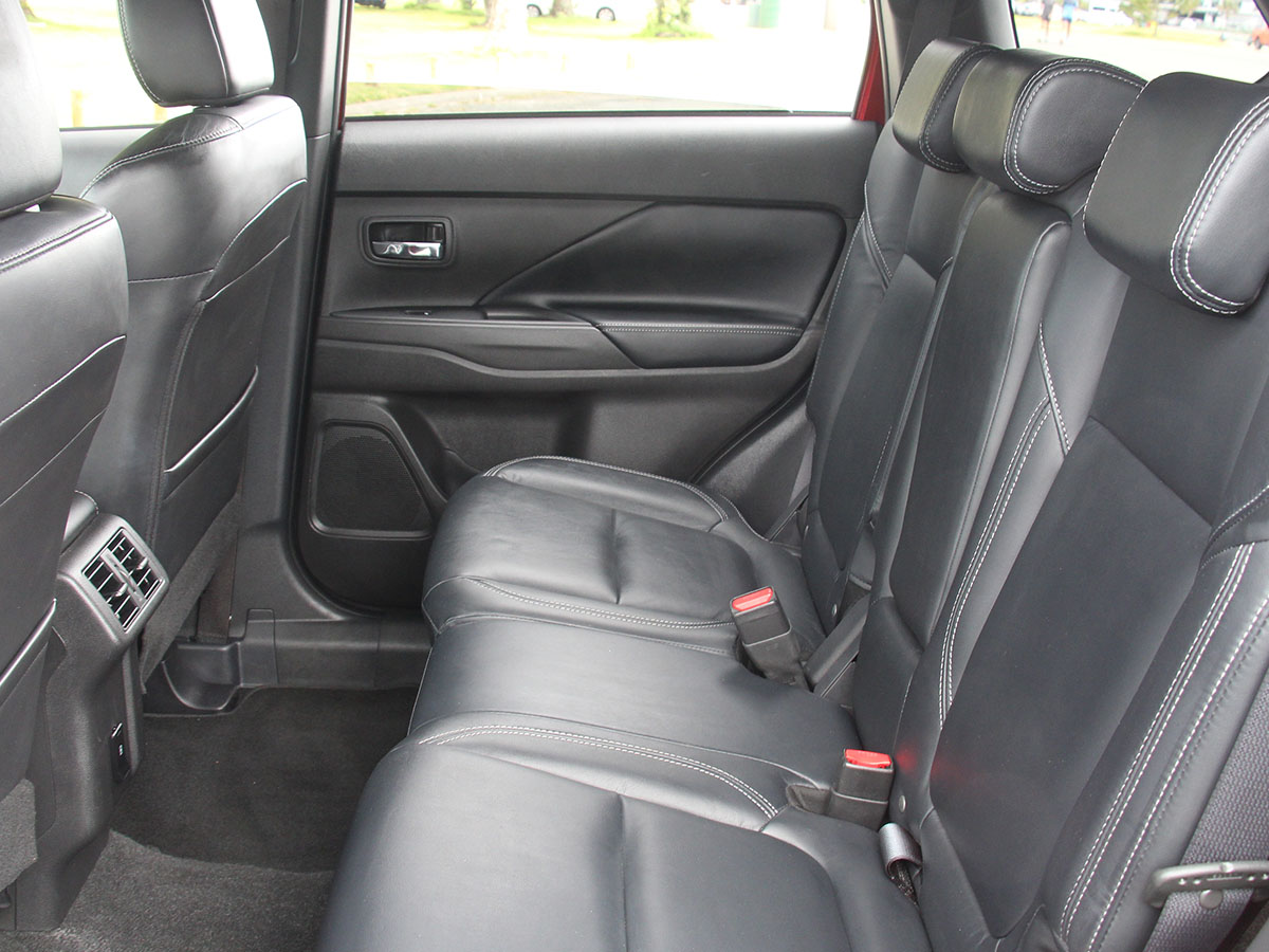 2021 Mitsubishi Outlander SPORT 2.4L Petrol 4WD 7 Seater