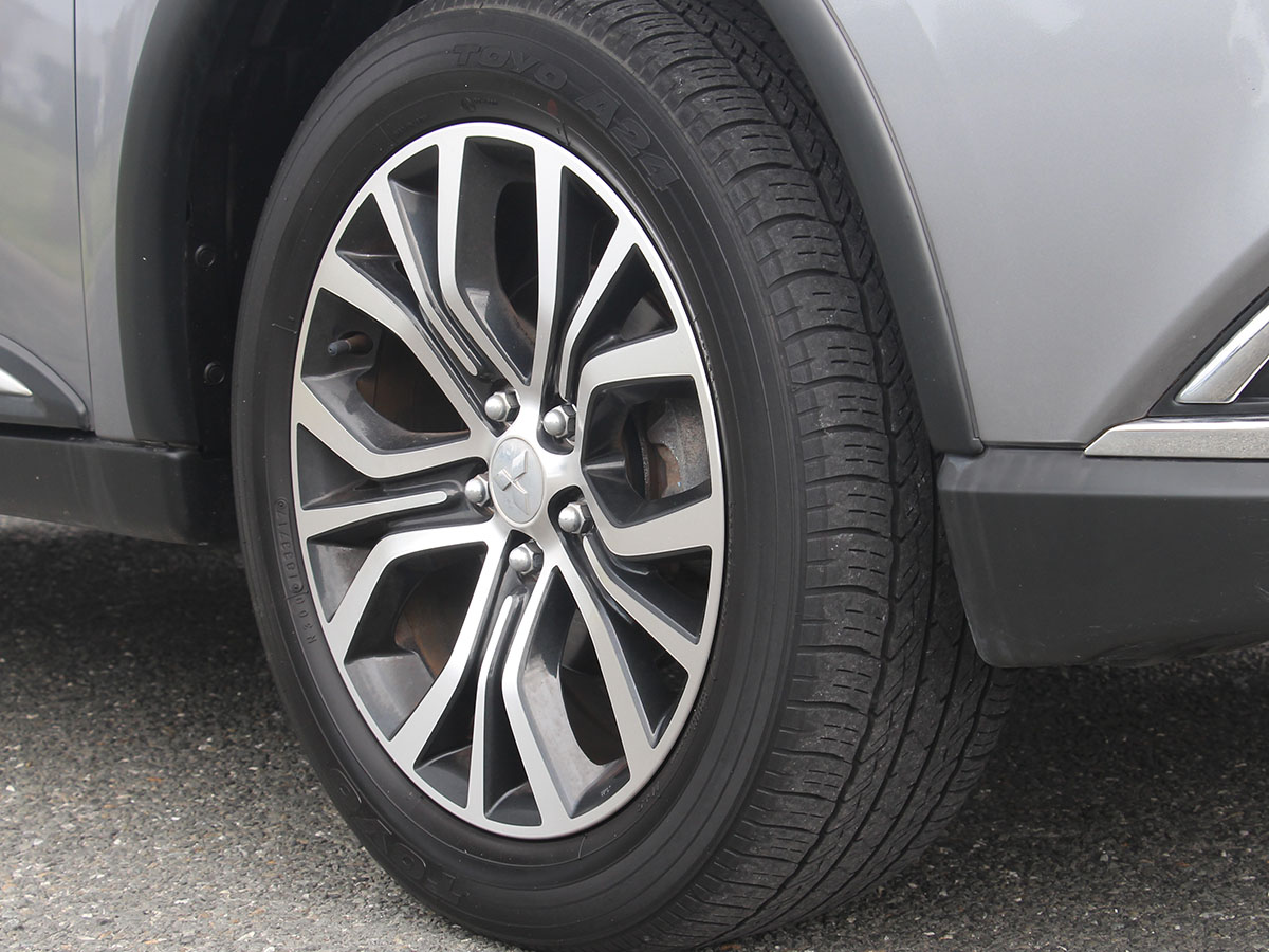 2017 Mitsubishi Outlander LS 2.4L Petrol 4wd 7 Seater Automatic