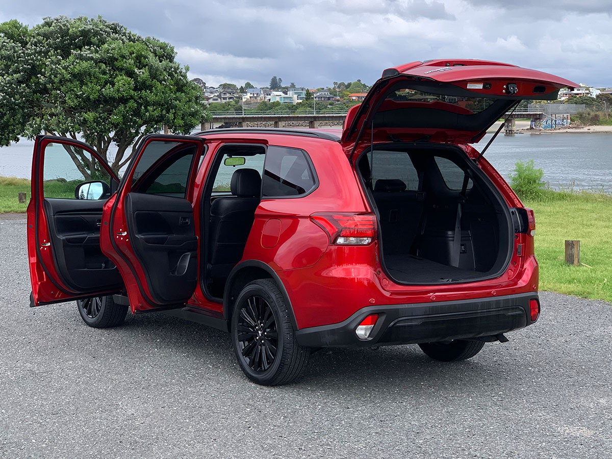 2020 Mitsubishi Outlander SPORT 2.4L Petrol 4WD 7 Seater