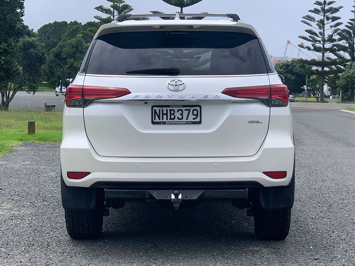 2016 Toyota Fortuner GXL 2.8L Diesel 4WD 7 Seater