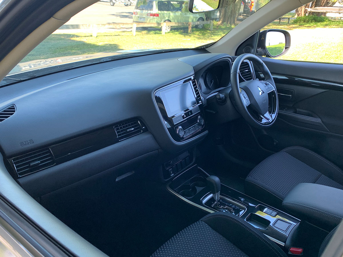 2018 Mitsubishi Outlander LS 2.4L Petrol 7 Seater