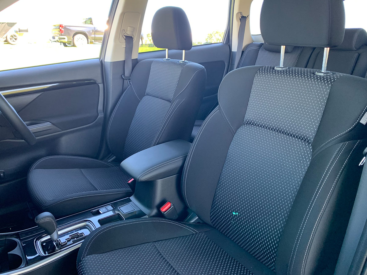 2018 Mitsubishi Outlander LS 2.4L Petrol 7 Seater