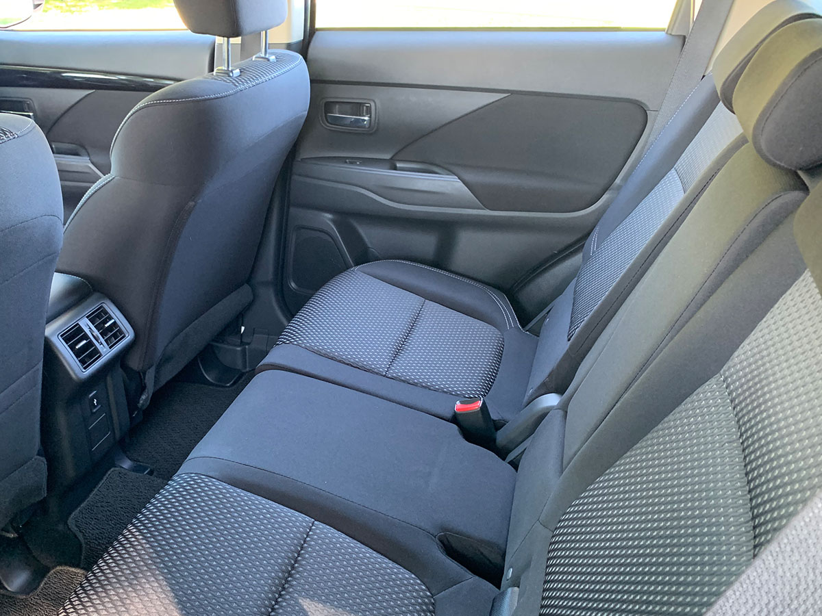 2018 Mitsubishi Outlander LS 2.4L Petrol 7 Seater