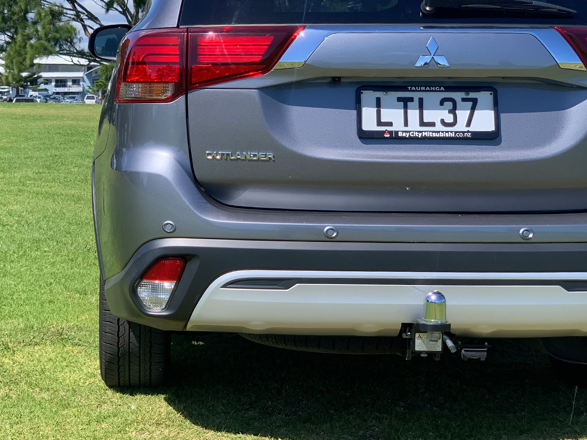 2018 Mitsubishi Outlander LS 2.4L Petrol 7 Seater