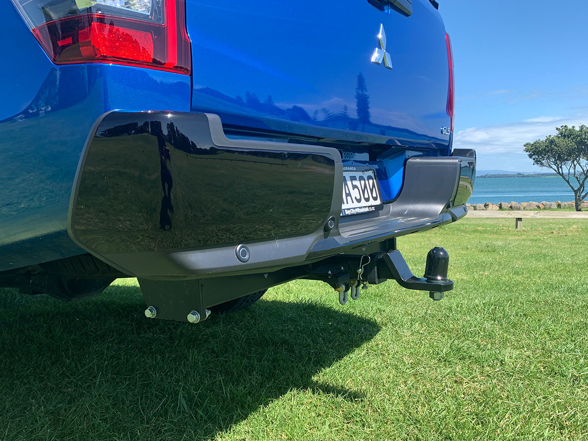 2022 Mitsubishi Triton GLSB 4WD 2.4L Diesel Turbo 6 Speed Auto