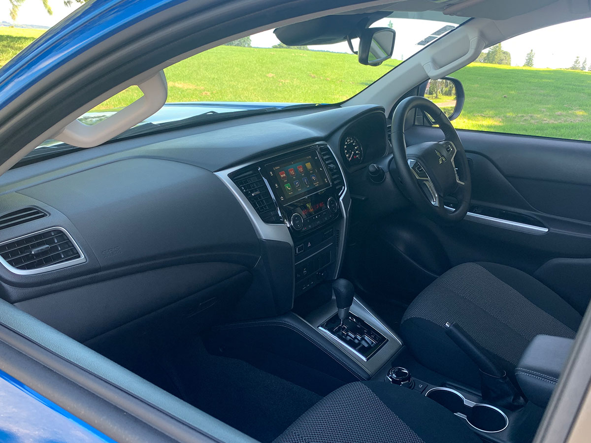 2022 Mitsubishi Triton GLSB 4WD 2.4L Diesel Turbo 6 Speed Auto