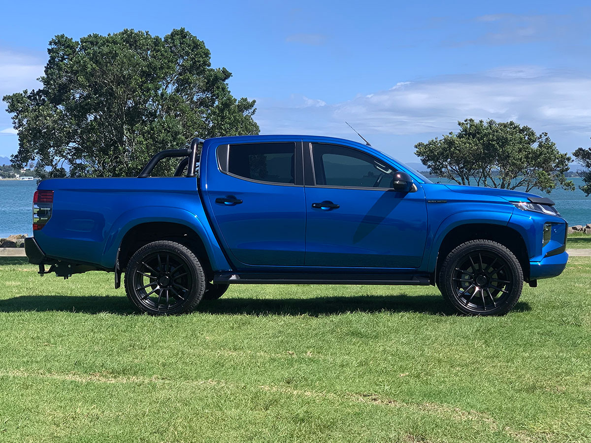 2022 Mitsubishi Triton GLSB 4WD 2.4L Diesel Turbo 6 Speed Auto