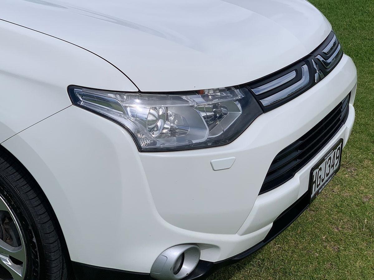 2014 Mitsubishi Outlander 2.4L Petrol VRX 4WD 7 Seater