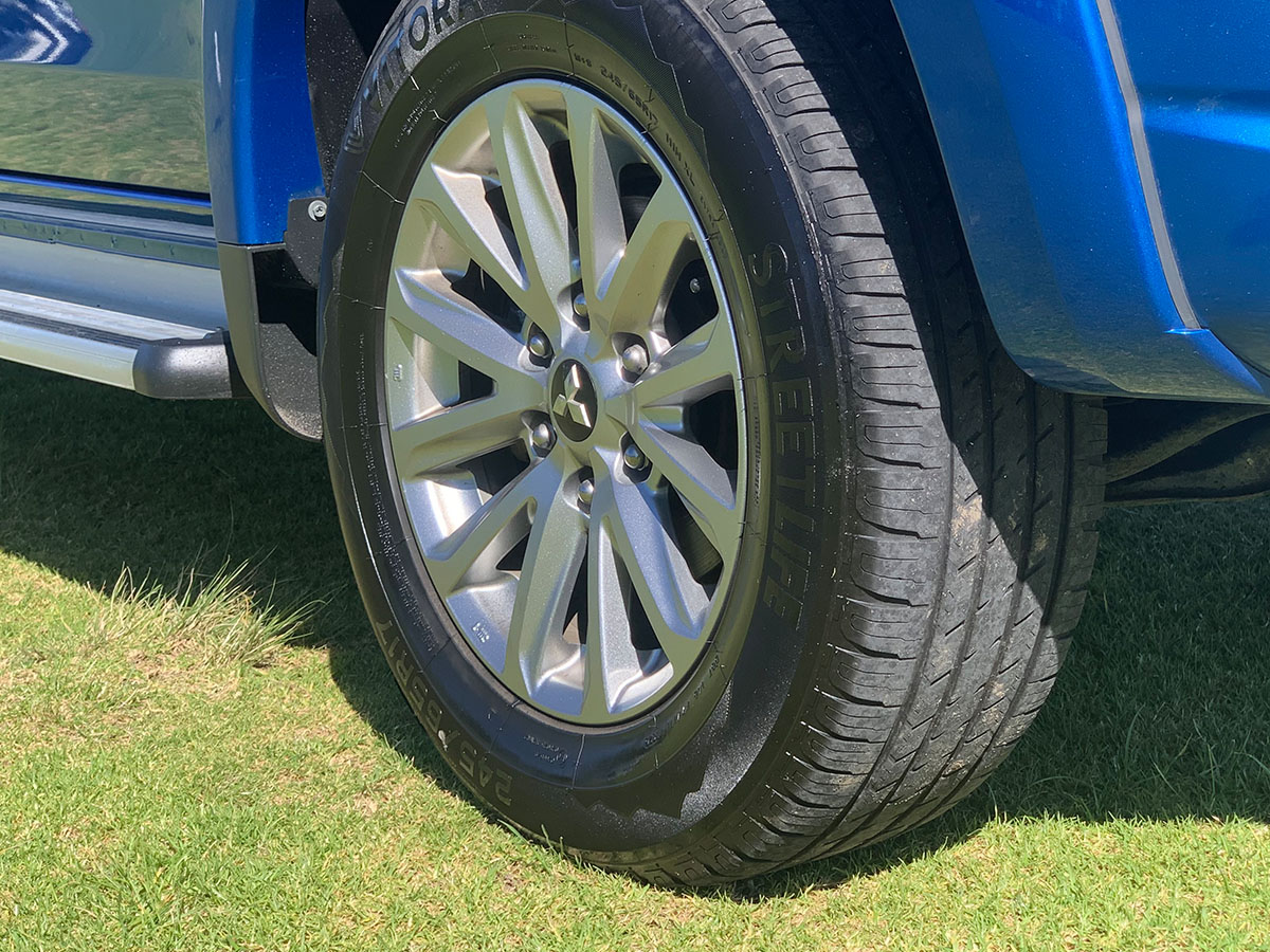 2018 Mitsubishi Triton GLXR 2.4L Diesel Turbo 2WD Auto