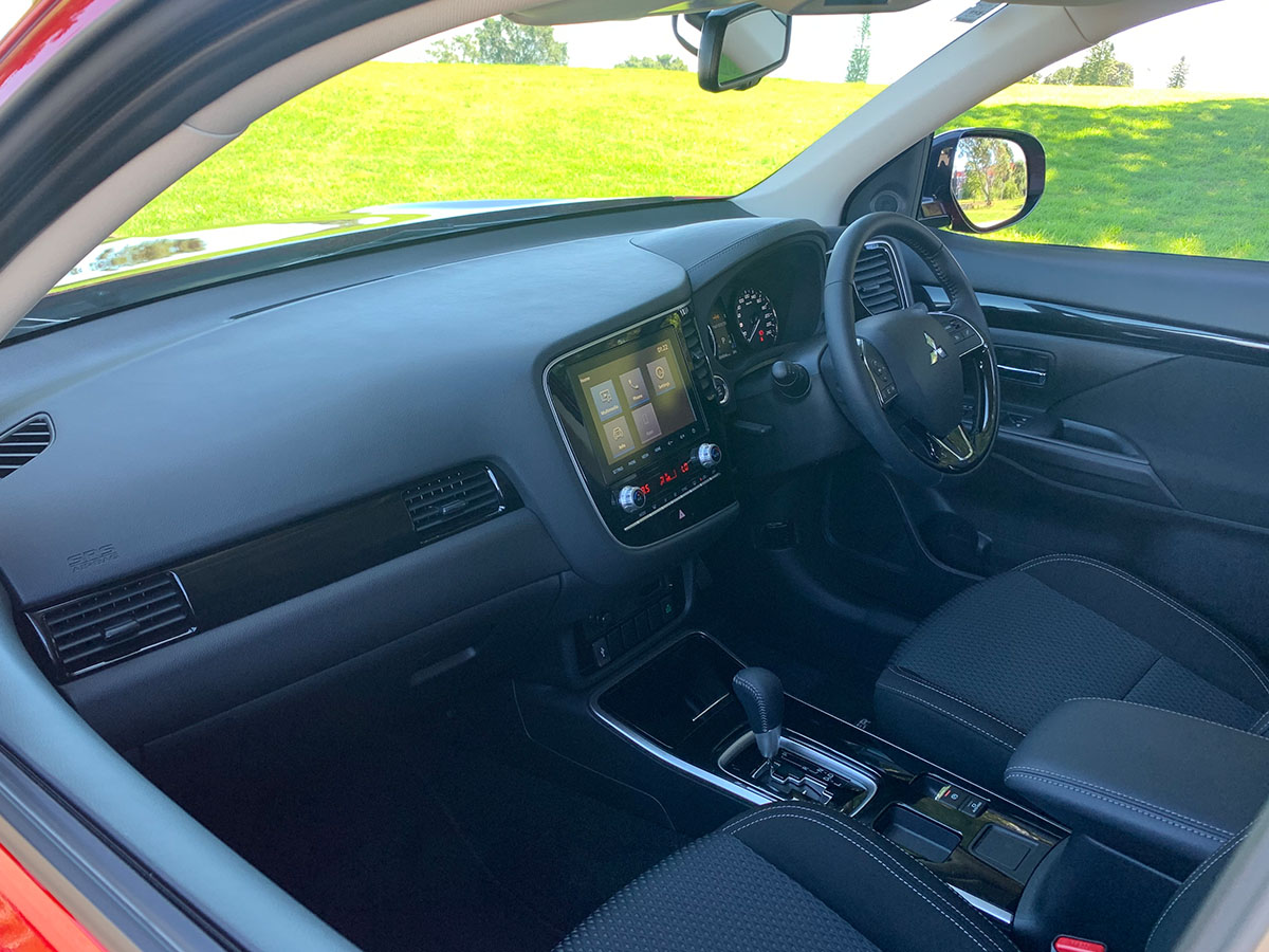 2022 Mitsubishi Outlander LS 2.4L Petrol 7 Seater Automatic