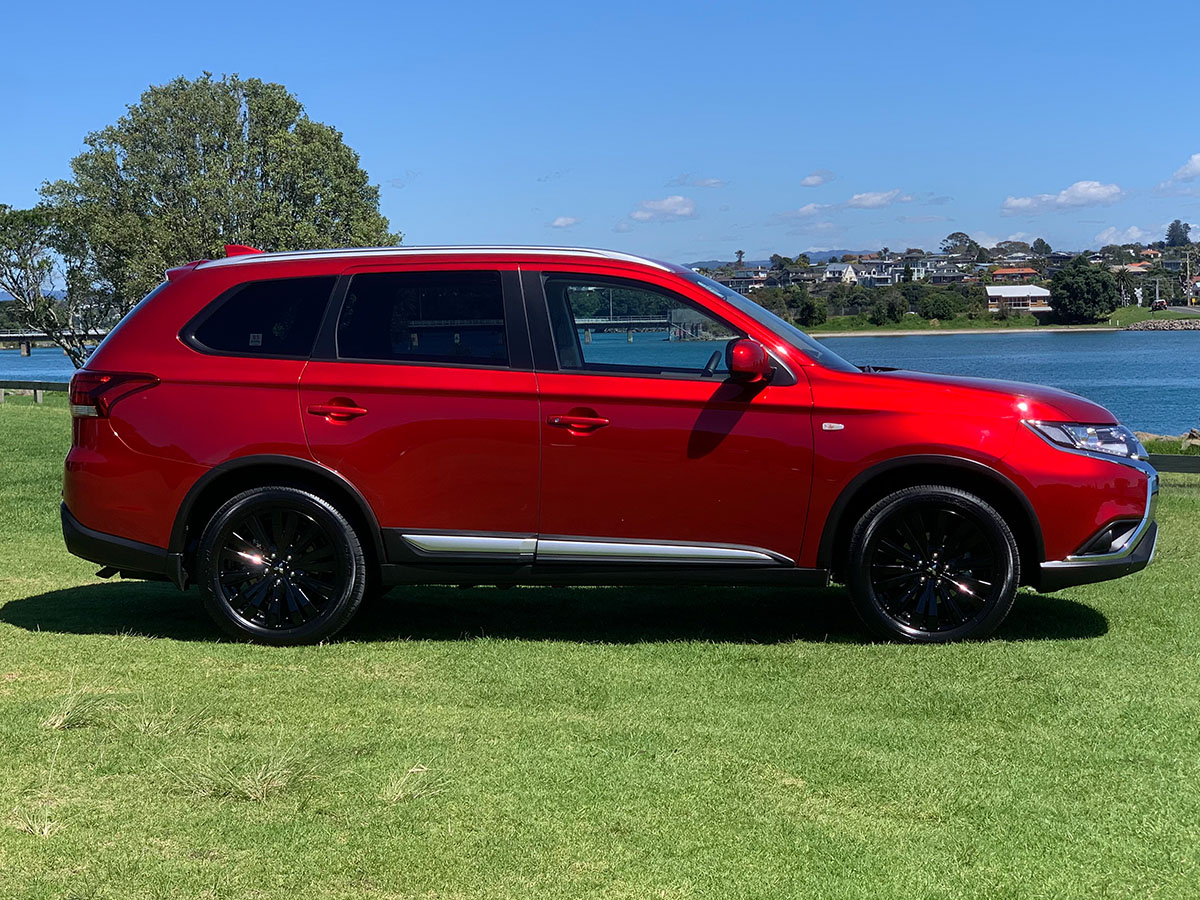2022 Mitsubishi Outlander LS 2.4L Petrol 7 Seater Automatic