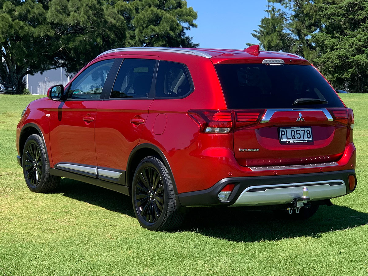 2022 Mitsubishi Outlander LS 2.4L Petrol 7 Seater Automatic