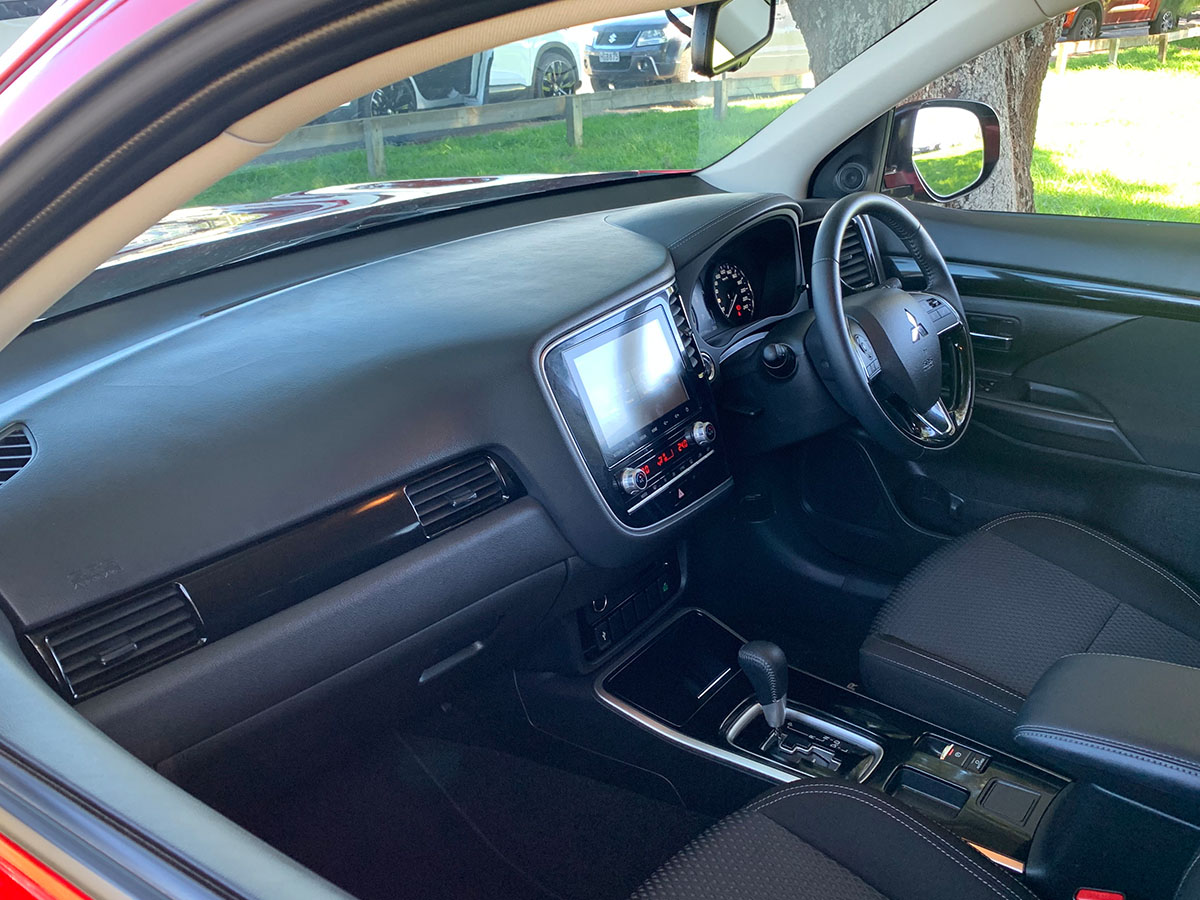 2022 Mitsubishi Outlander LS 2.4L Petrol 7 Seater