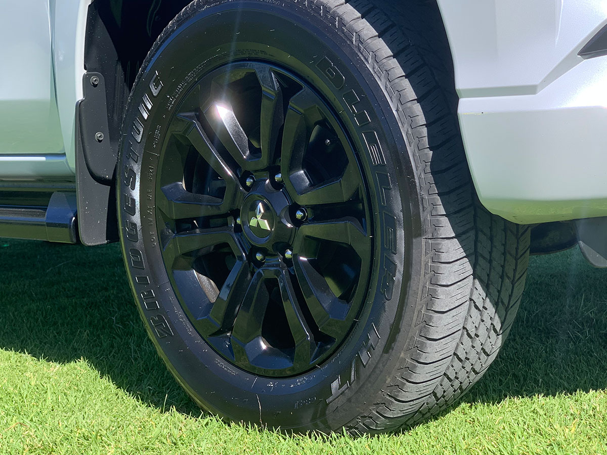 2022 Mitsubishi Triton GLSB 2.4L Diesel 4WD 6 Speed Auto