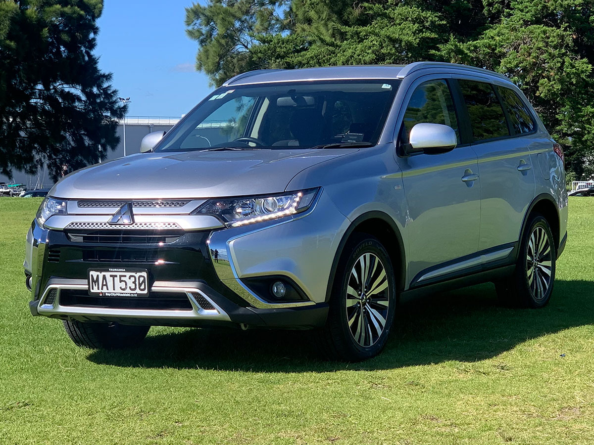 2019 Mitsubishi Outlander LS 4WD 2.4L Petrol 7 Seater Automatic