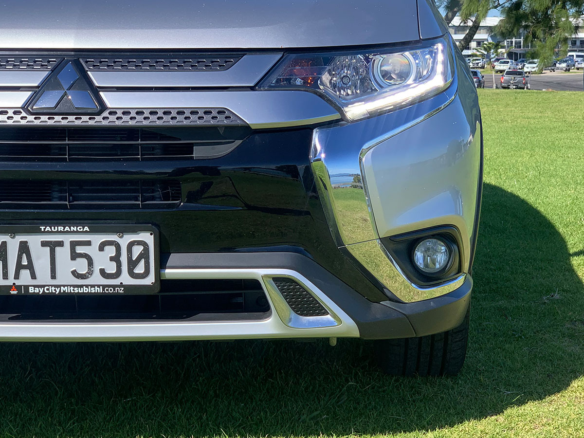 2019 Mitsubishi Outlander LS 4WD 2.4L Petrol 7 Seater Automatic