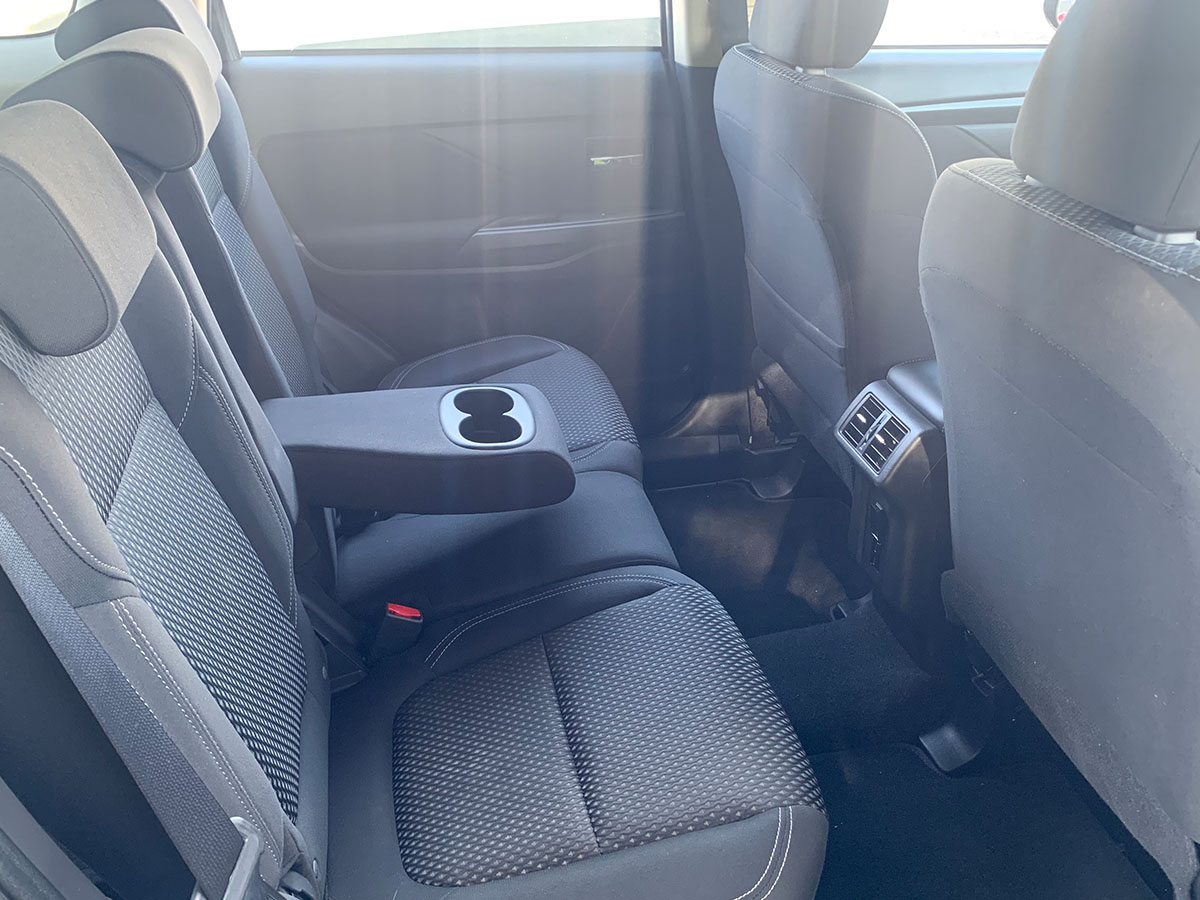 2021 Mitsubishi Outlander LS 2.4L Petrol 7 Seater Automatic