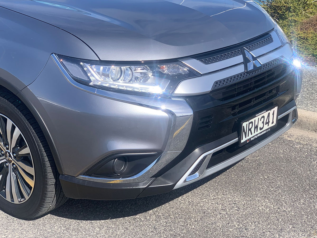 2021 Mitsubishi Outlander LS 2.4L Petrol 7 Seater Automatic