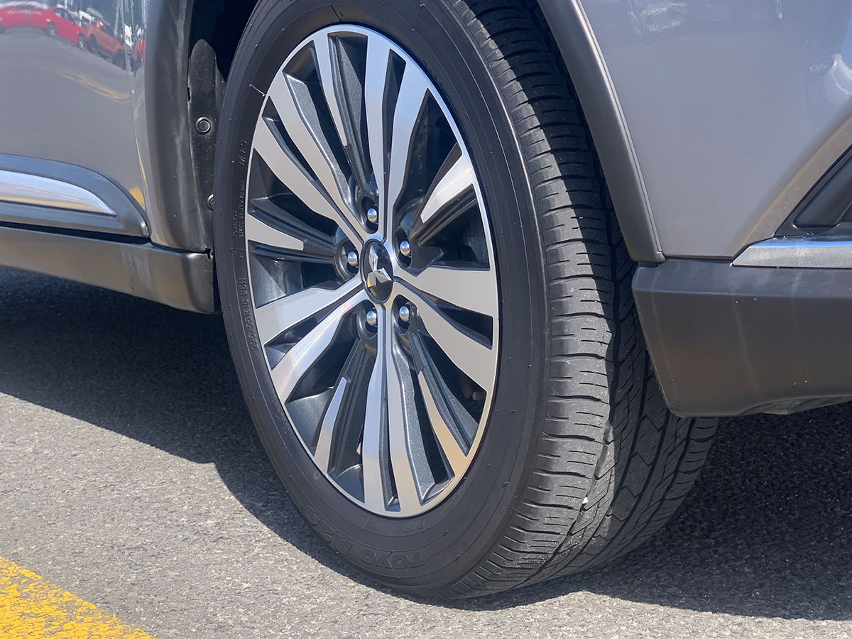 2021 Mitsubishi Outlander LS 2.4L Petrol 7 Seater Automatic