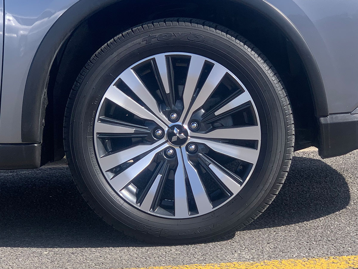 2021 Mitsubishi Outlander LS 2.4L Petrol 7 Seater Automatic