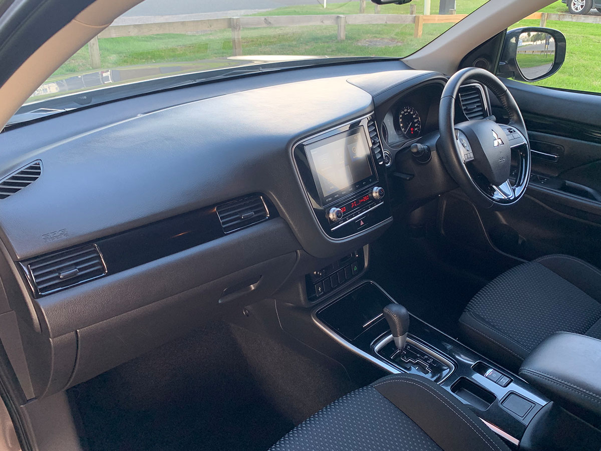 2021 Mitsubishi Outlander LS 2.4L Petrol 7 Seater Automatic