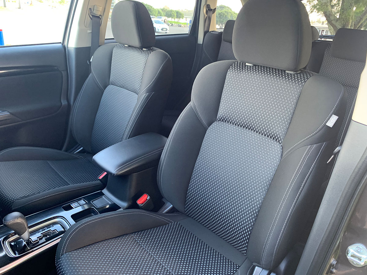 2021 Mitsubishi Outlander LS 2.4L Petrol 7 Seater Automatic