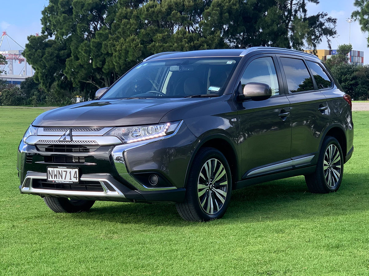 2021 Mitsubishi Outlander LS 2.4L Petrol 7 Seater Automatic