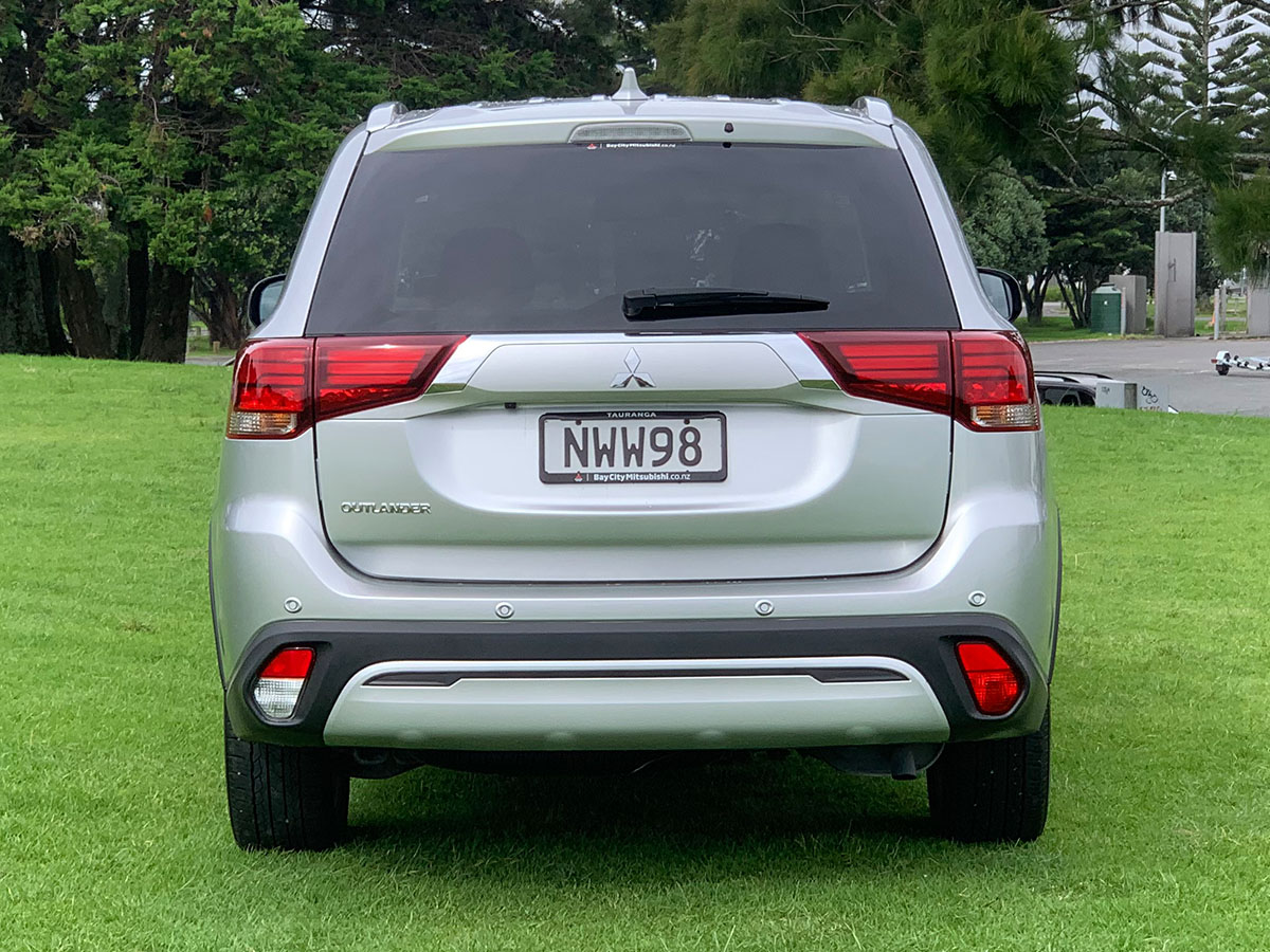 2021 Mitsubishi Outlander LS 2.4L Petrol 7 Seater Automatic