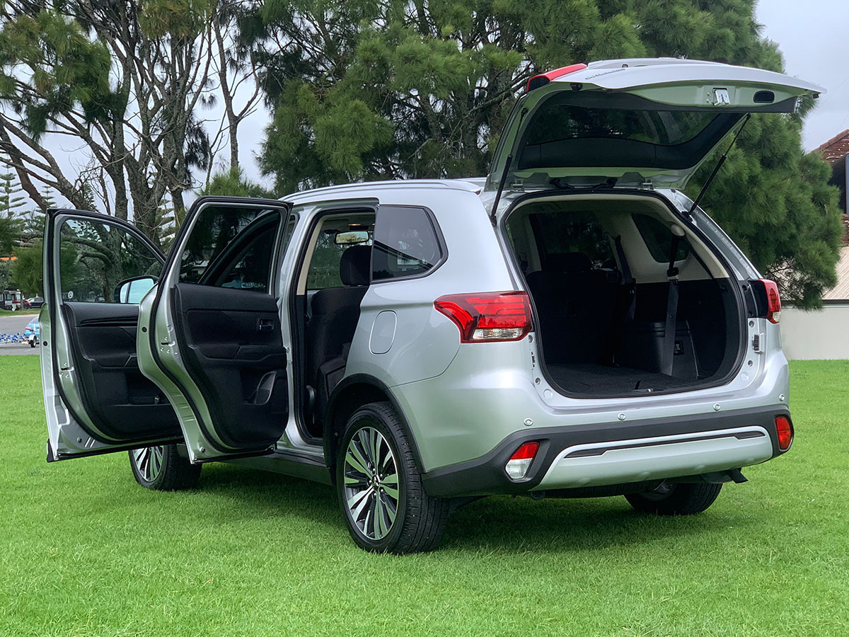 2021 Mitsubishi Outlander LS 2.4L Petrol 7 Seater Automatic