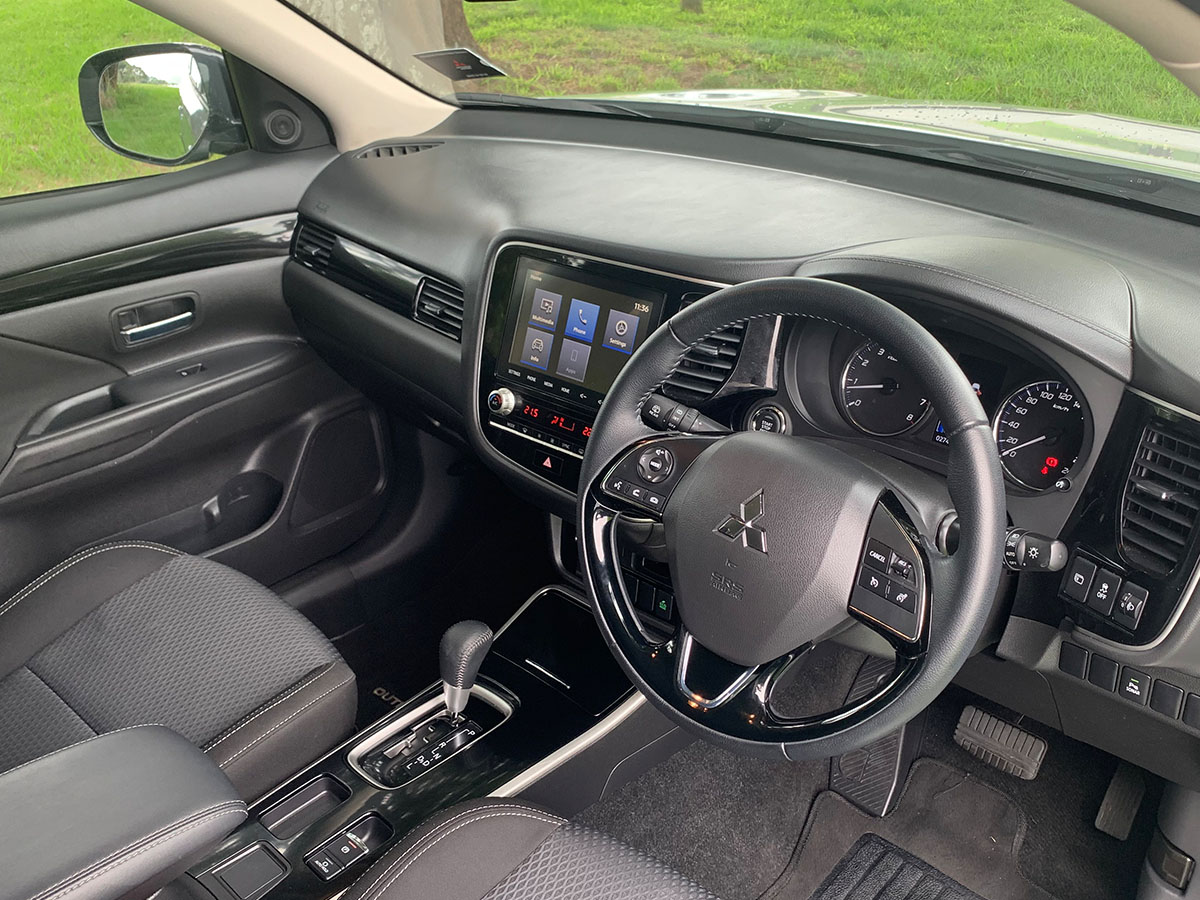 2021 Mitsubishi Outlander LS 2.4L Petrol 7 Seater Automatic