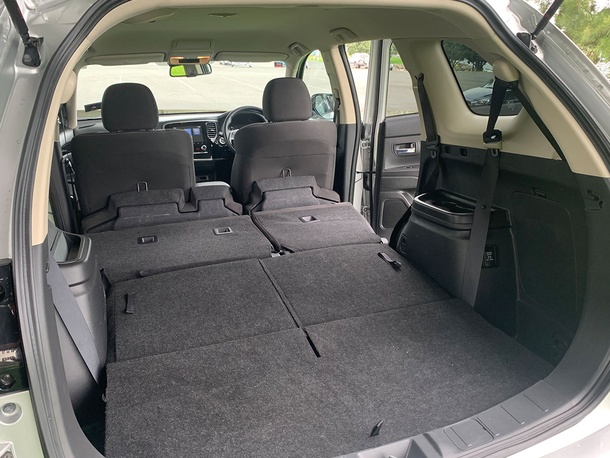 2021 Mitsubishi Outlander LS 2.4L Petrol 7 Seater Automatic