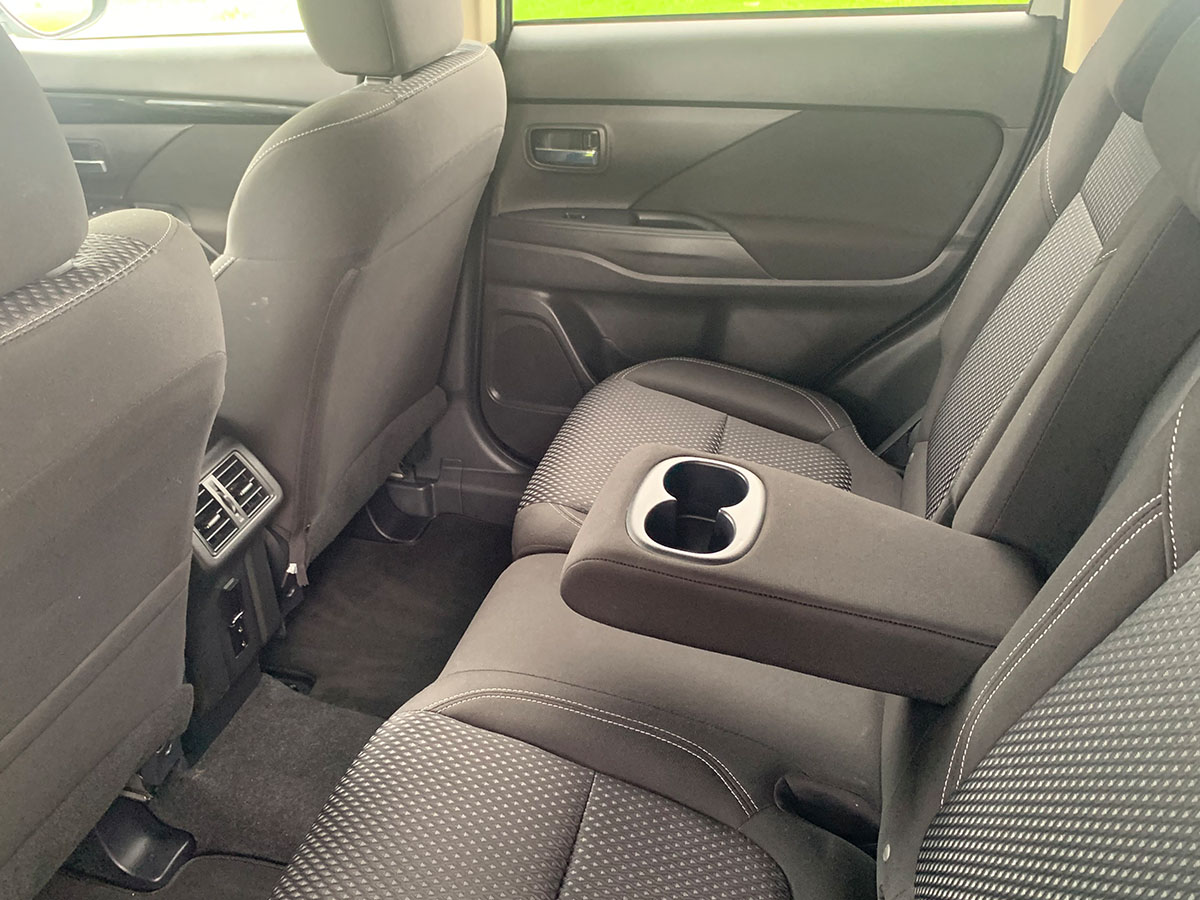 2021 Mitsubishi Outlander LS 2.4L Petrol 7 Seater Automatic