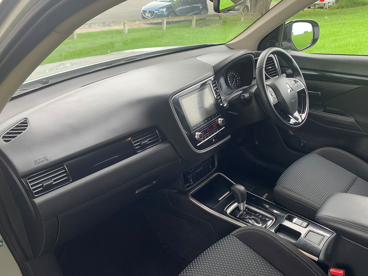 2021 Mitsubishi Outlander LS 2.4L Petrol 7 Seater Automatic