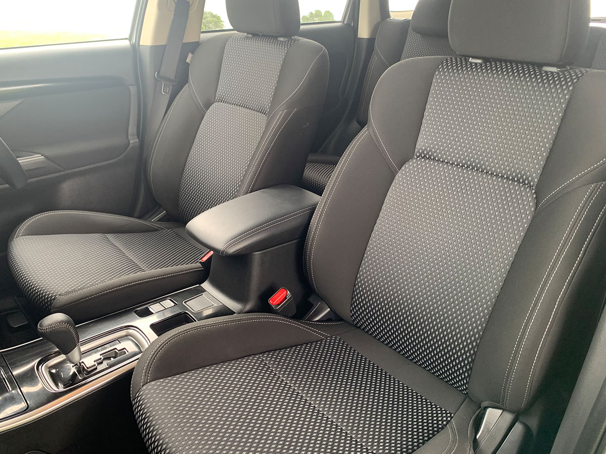 2021 Mitsubishi Outlander LS 2.4L Petrol 7 Seater Automatic