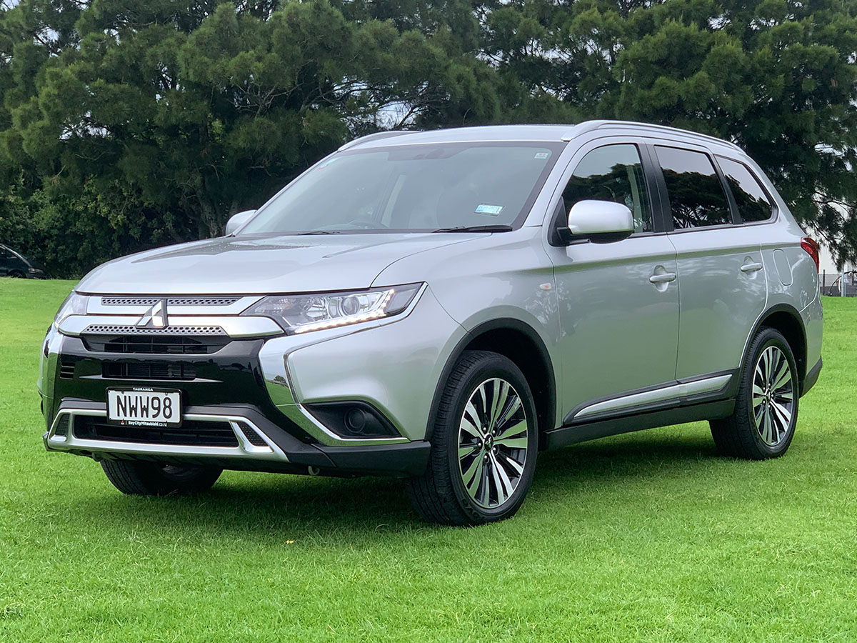 2021 Mitsubishi Outlander LS 2.4L Petrol 7 Seater Automatic