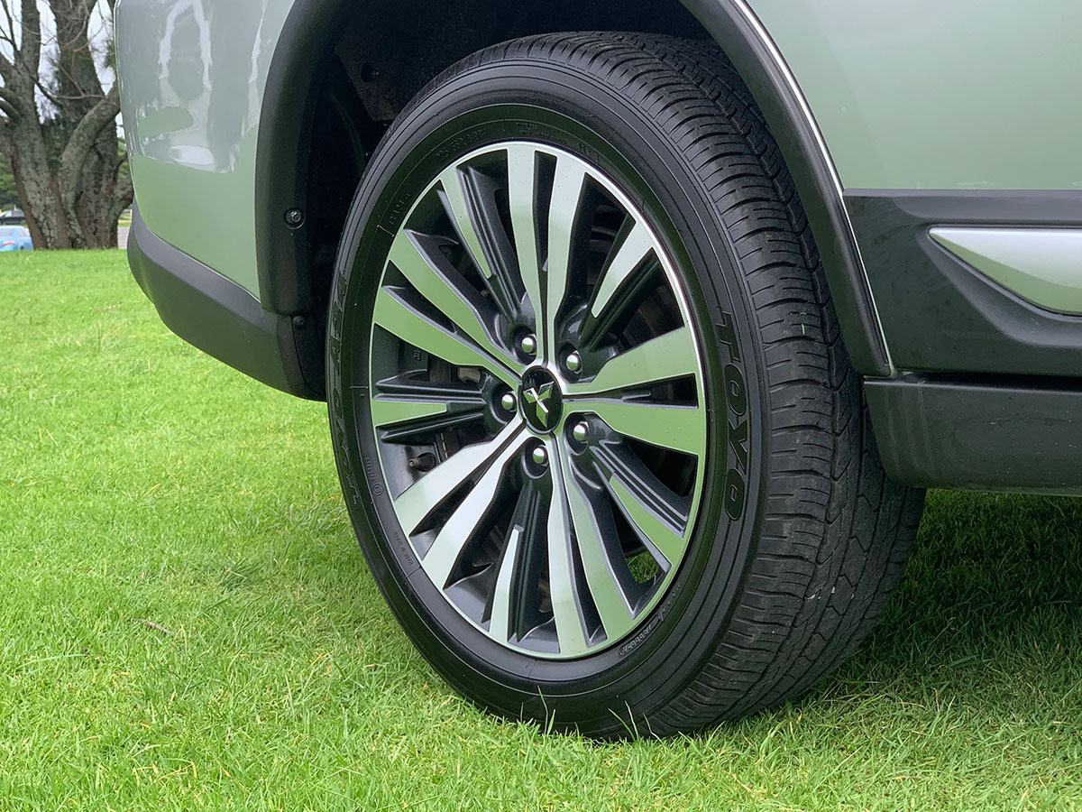 2021 Mitsubishi Outlander LS 2.4L Petrol 7 Seater Automatic