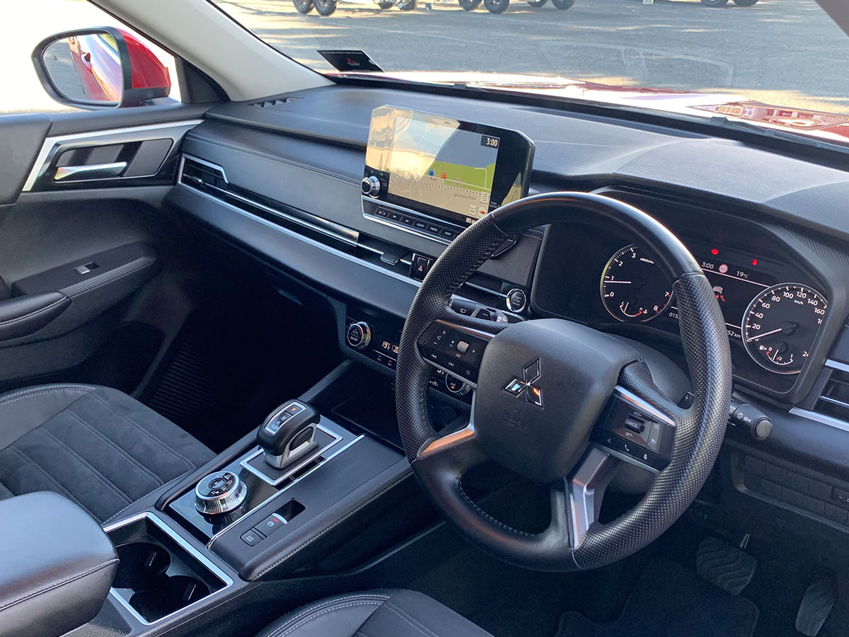 2021 Mitsubishi Outlander XLS 2WD 7 Seater 2.5L Petrol Auto