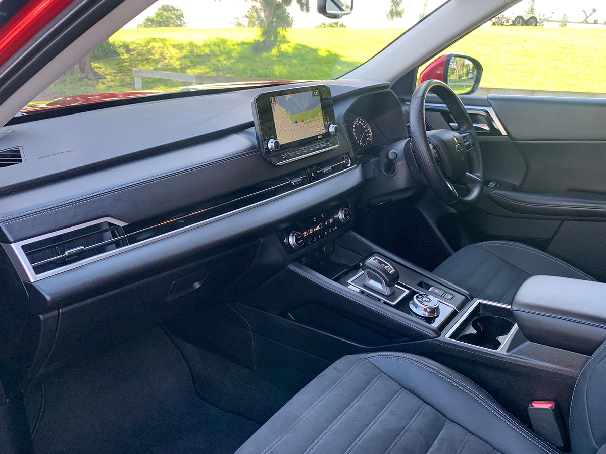 2021 Mitsubishi Outlander XLS 2WD 7 Seater 2.5L Petrol Auto