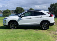 2022 Mitsubishi Eclipse Cross PHEV XLS