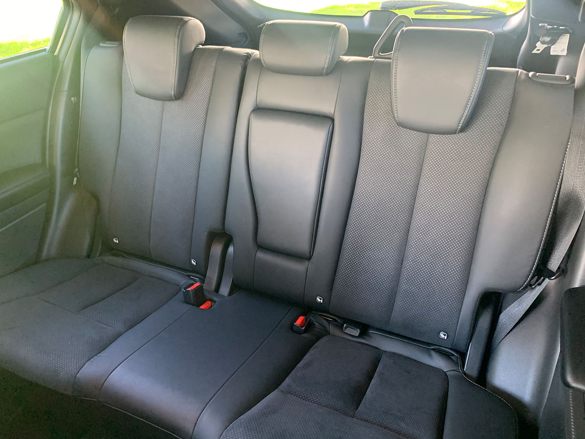 2022 Mitsubishi Eclipse Cross PHEV XLS