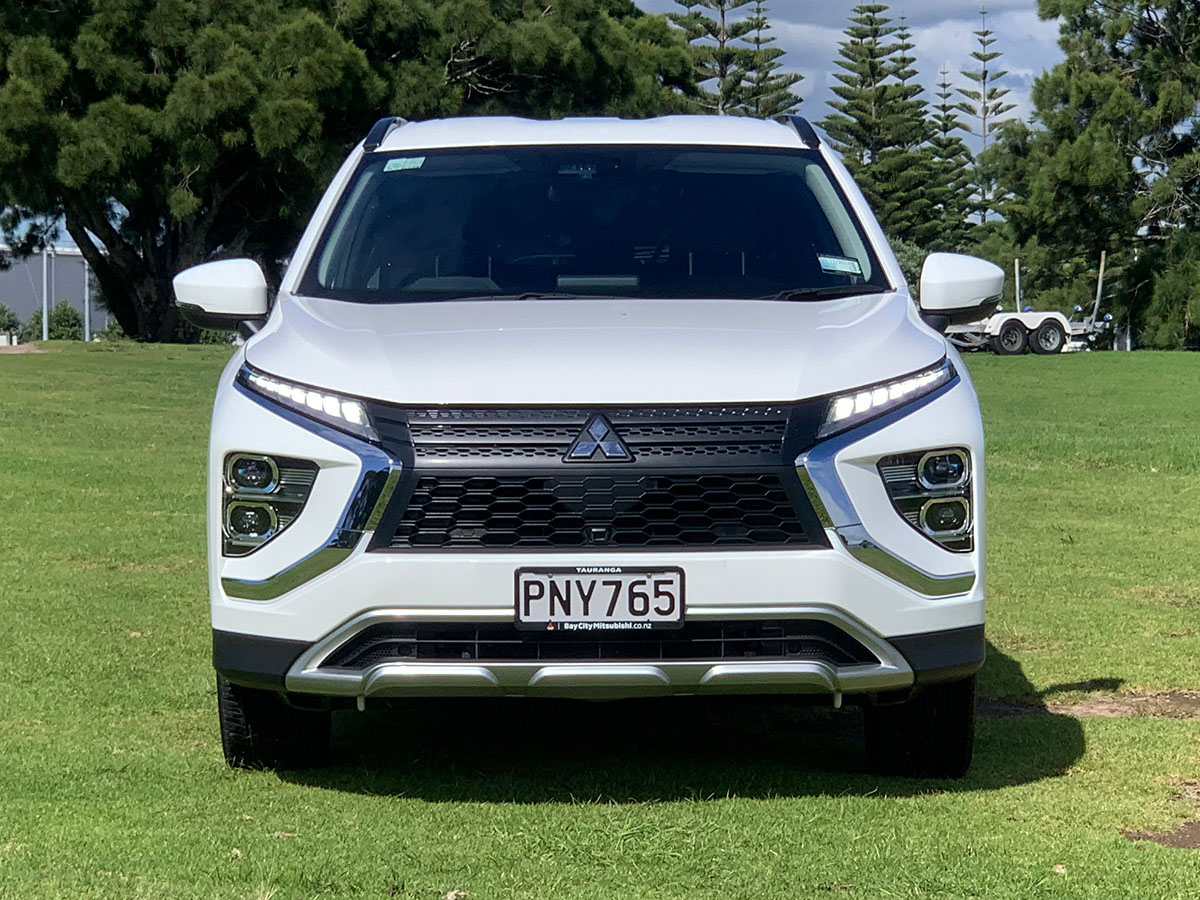 2022 Mitsubishi Eclipse Cross PHEV XLS