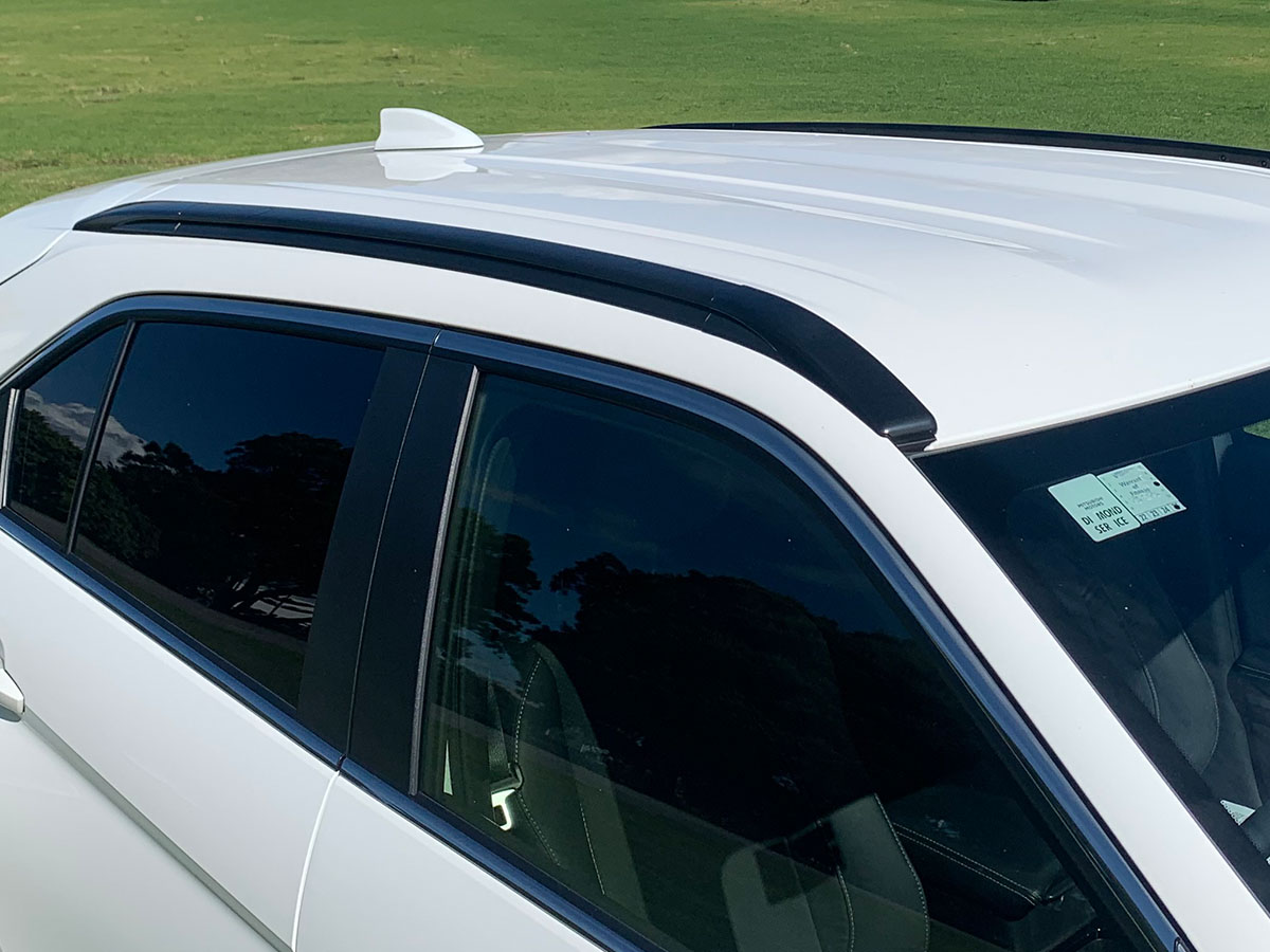 2022 Mitsubishi Eclipse Cross PHEV XLS